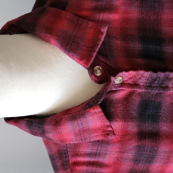 American Eagle Ahh-Mazingly Soft Boyfriend fit red plaid flannel button … - Picture 4 of 11